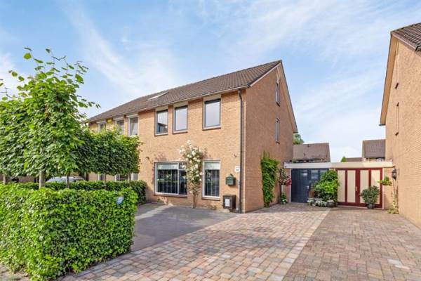 Woning De Sjees 19 Biddinghuizen