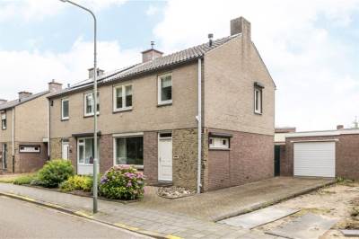 Woning Burg. Smeetsstraat 18 Munstergeleen