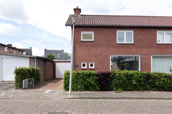 Woning Pastoor Broersstraat 22 Hoensbroek