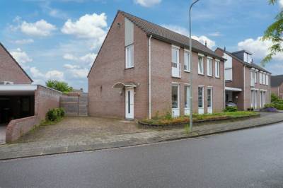 Woning Van Schaluynhofstraat 27 Margraten