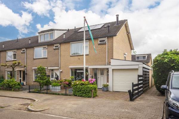 Woning Lijsterbesstraat 19 Heteren