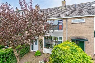 Woning van Woudeweg 18 Woubrugge