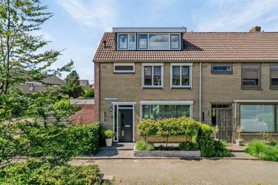 Woning Willem-Alexanderplein 1 Nieuw-Beijerland