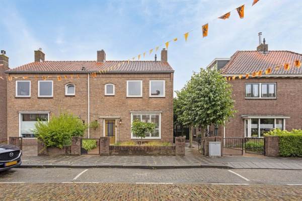 Woning Beeklaan 28 Roosendaal
