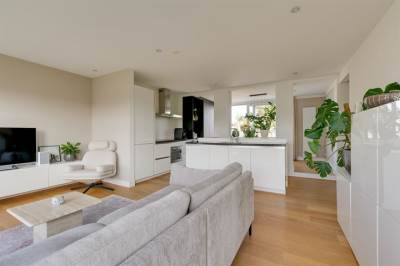 Woning Uiterwaardenstraat 1104 Amsterdam