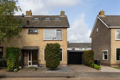 Woning Madame Curiestraat 28 Bovenkarspel