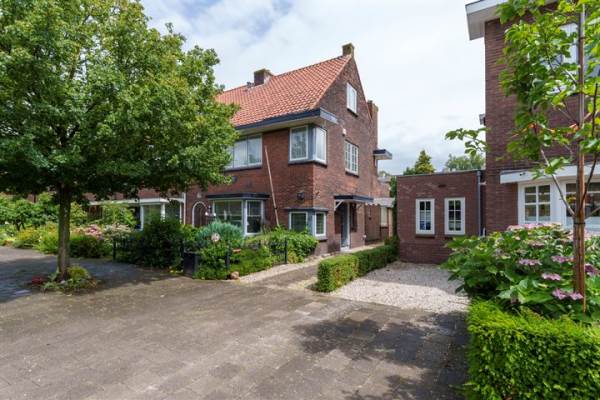 Woning Prof. Hugo de Vrieslaan 42 Utrecht