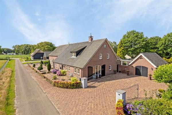 Woning Tooverkamp 20 Zeeland