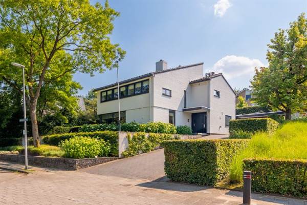 Woning Johannes XXIII-singel 36 Heerlen