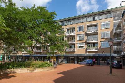 Woning Julianaplein 78 Bussum