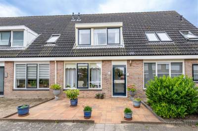 Woning Azaleastraat 23 Stellendam