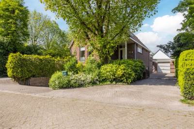 Woning Burg van Lithstraat 1 Beers