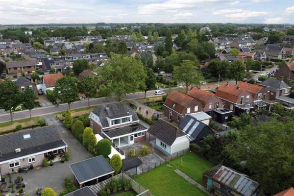 Woning Nieuwestraat 75 Strijen