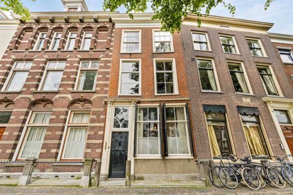Woning Rapenburg 64 Leiden