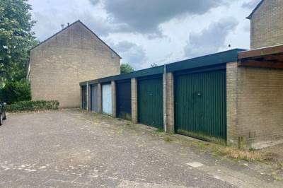 Garage Patrijzenhof bij nr 30 Eemnes