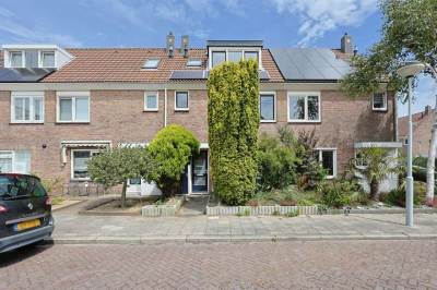 Woning Annie Romeinstraat 29 Heemskerk
