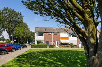 Woning Troelstralaan 113 Zwanenburg