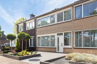 Woning Willem de Zwijgerweg 94 Best