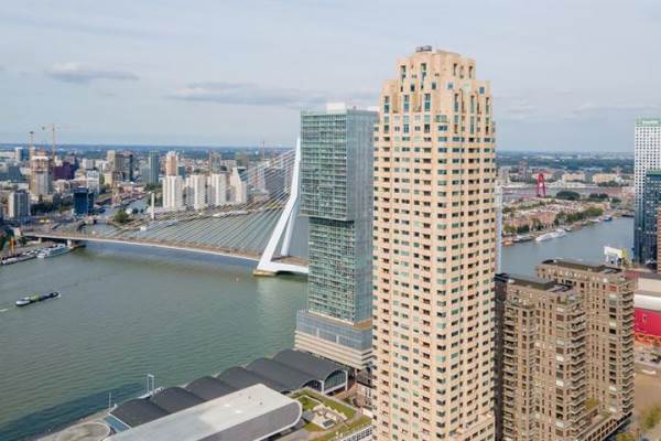 Woning Van der Hoevenplein 232 Rotterdam