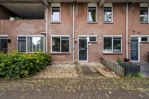 Woning Ambachtsweer 13 Sliedrecht