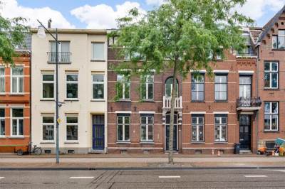 Woning Wilhelminaplein 14 Roermond