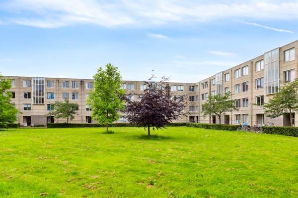Woning J.T.P. Bijhouwerhof 53 Almere