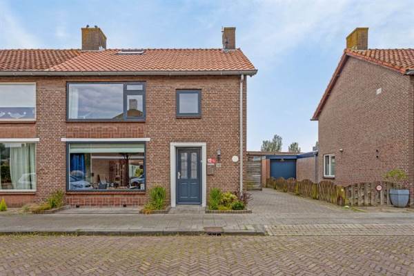 Woning van der Markstraat 50 Zevenbergen