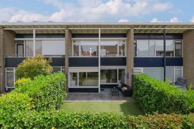 Woning Deken van der Waardenlaan 9 Almelo