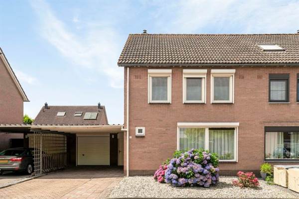 Woning Den Walhoeck 5 Sint Jansteen