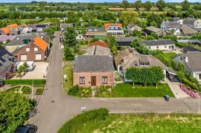 Woning Middenstraat 1 Rhenoy