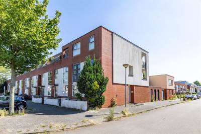 Woning L.B. Pearsonstraat 4 Groningen