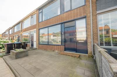Woning Jacob van Lennepstraat 13 Spijkenisse