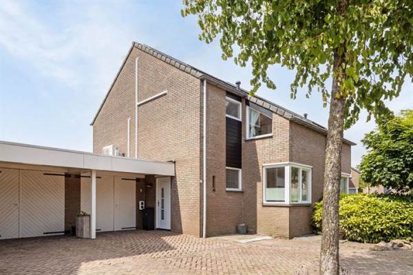 Woning Burgemeester van Hulstlaan 20 Heesch