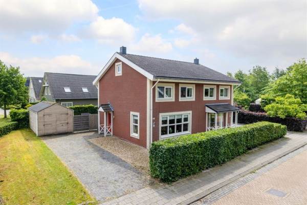 Woning Theo van Doesburgstraat 4 Drachten