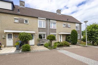 Woning Middenveer 17 Sliedrecht