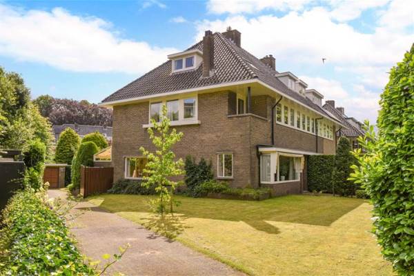 Woning Juliana van Stolberglaan 29 Naarden