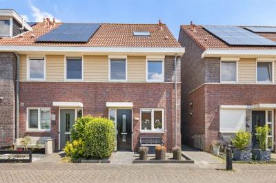 Woning Karel Doormanstraat 74 Hellouw