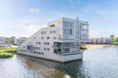 Woning Gooimeerpromenade 27 Huizen