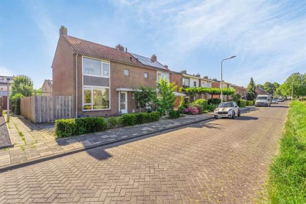 Woning Kornelis van Wijnenstraat 36 Rhenoy