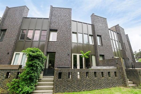 Woning Bosleeuwerik 18 Eindhoven