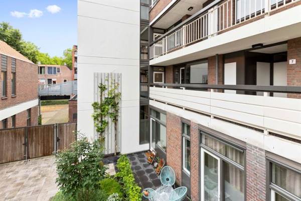 Woning Helfrichstraat 7 Apeldoorn