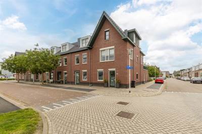 Woning Burgemeester van Niekerklaan 28 Hillegom