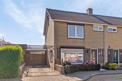 Woning van Disstraat 12 Fijnaart