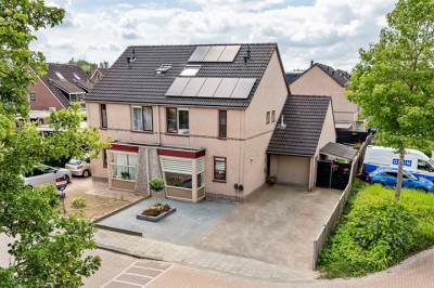 Woning De Abdij 15 Kerk-Avezaath (Gem. Buren)