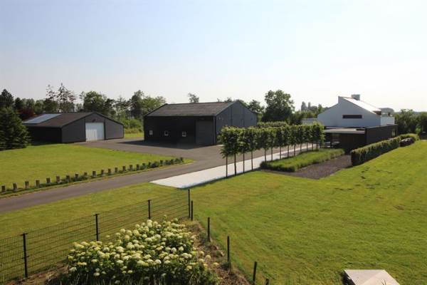 Woning Molenweg 2 Waterlandkerkje