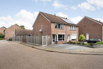 Woning De Hollandergraven 1 Westerhaar-Vriezenveensewijk