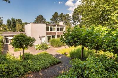 Woning Hallstein-Nes 21 Bergen (NH)