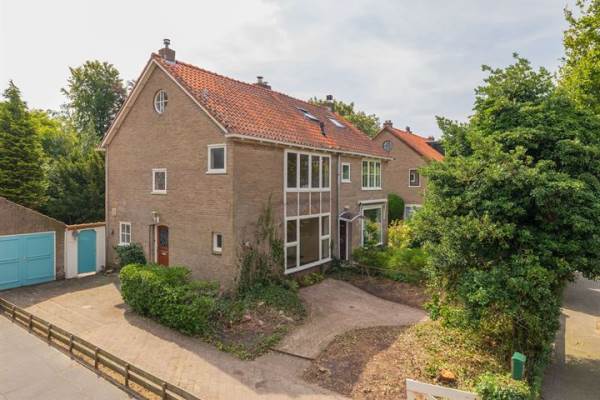 Woning van Ittersumlaan 15 Bennebroek