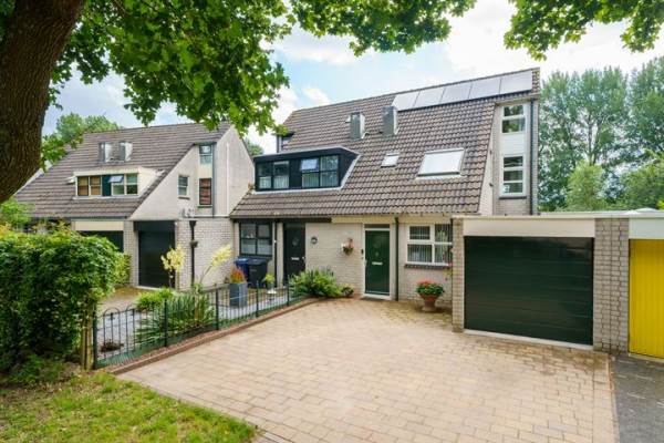 Woning Slingebeekstraat 90 Almere
