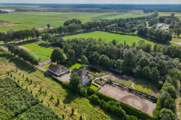 Woning Hoofdweg 6 Scharmer